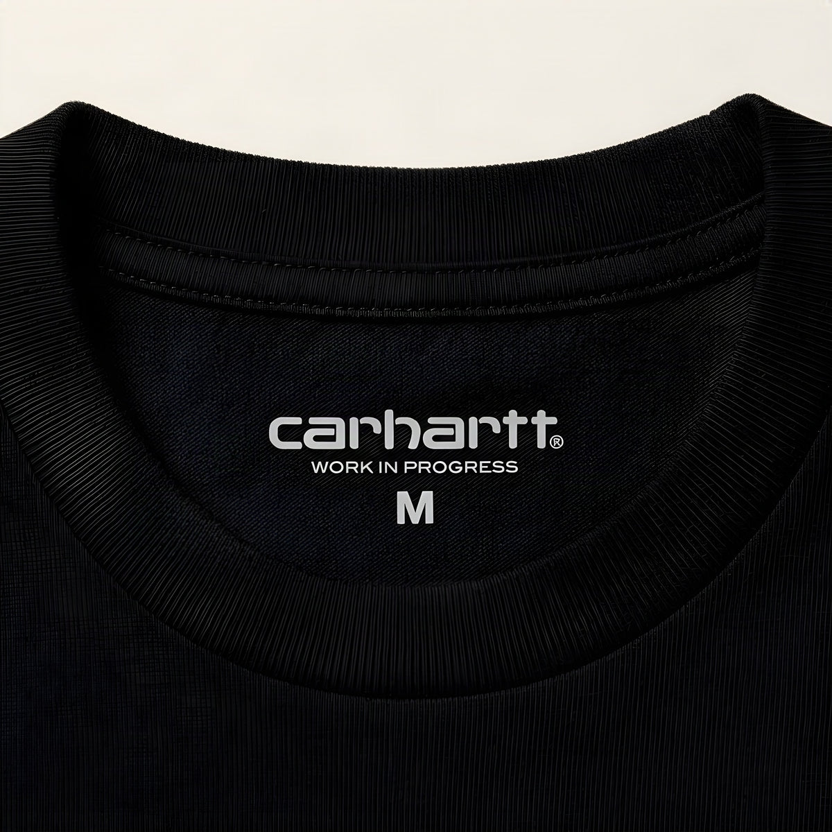 Carhartt WIP collar print, size M